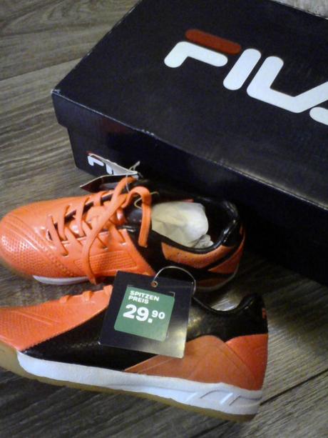 Malo nosene halovky, fila,28