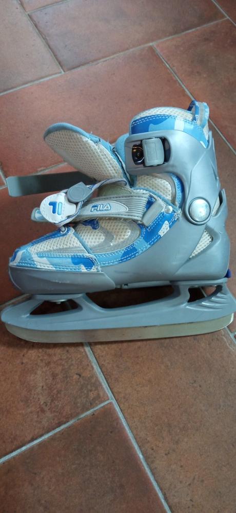 Chlapcenske ladove korcule 32-35, fila,32