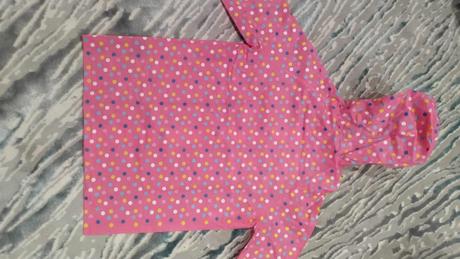 Dievčenský pršiplášť, 110