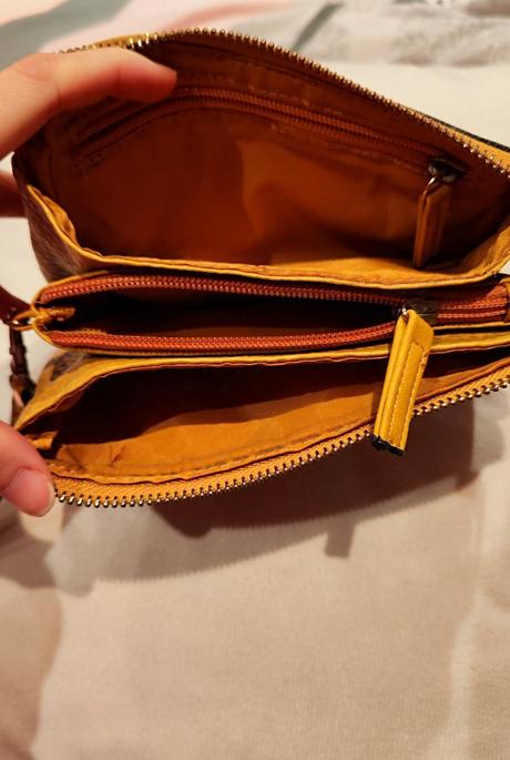 Carpisa kabelka, carpisa