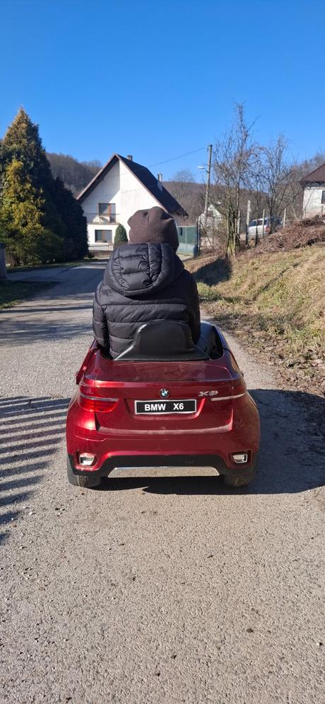 Elektrické auto bmw, 