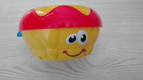 Hrací a blikajuci bubon.,