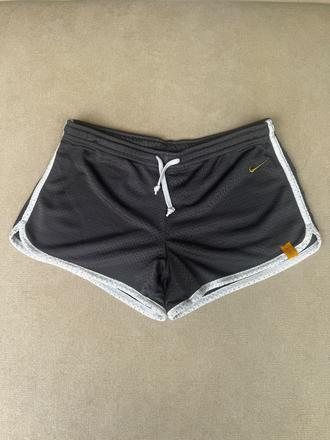 Nike športové kraťasy veľkosť s, nike,s