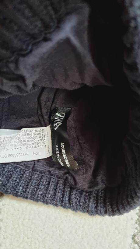 B3215 čiapka, zara,122