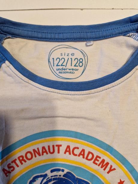 Pyžamo, reserved,122