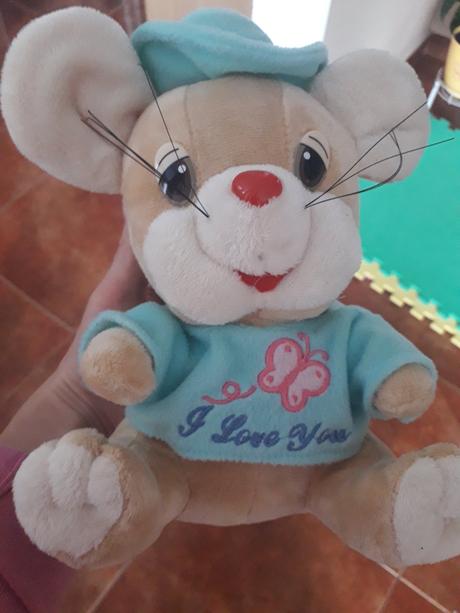Krásna milá plyšová myška,