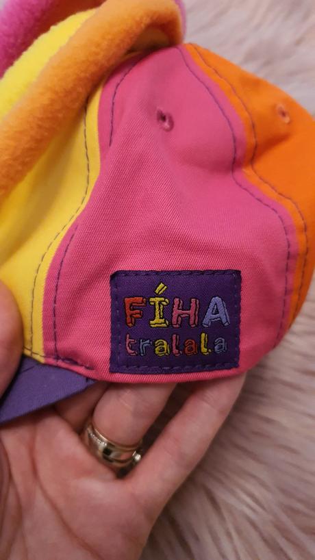 Šiltovka fíhatralala, 52