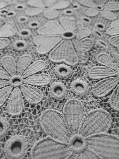 Šedé slávnostné šaty, m