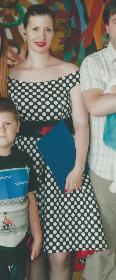 Koktailove retro saty, 42