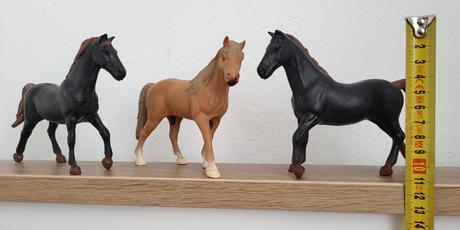 3x kôň - stredná veľkosť, 