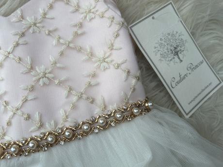 Šaty nové na 3 ročky, 