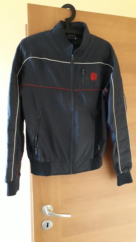 Vetrovka tenka, fishbone,s