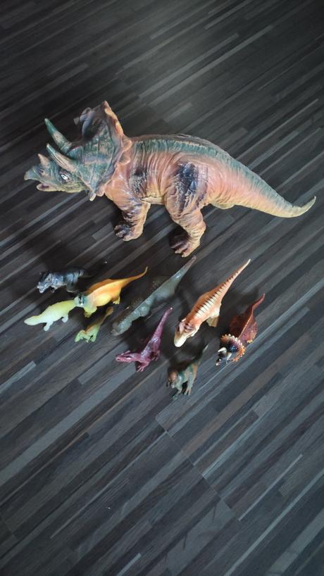 Sada dinosaurov, 