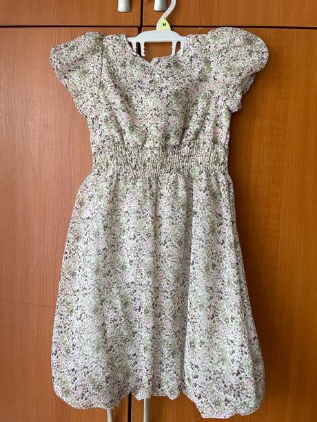 Dievčenské letné kvietkované šaty., f&f,116