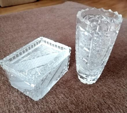 Krištáľova váza a popolník,