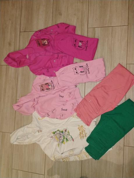 Balík oblečenia pre dievča 134-140, 122–134