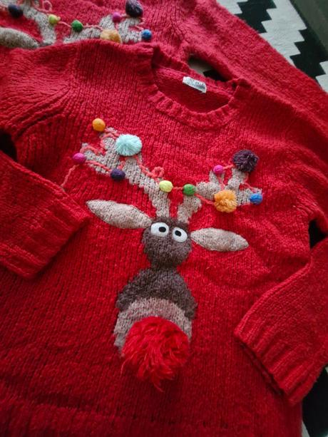 Nadherny kvalitny pulovrik s vianocnym sobom v.146, next,152