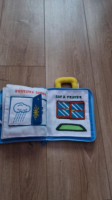 Textilná knižka lulláby, 
