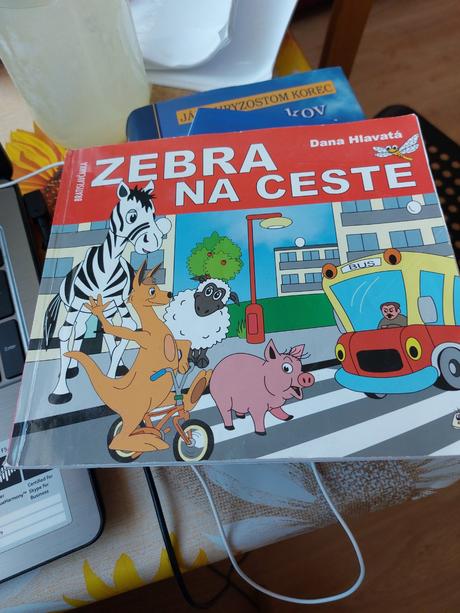 Zebra na ceste cena aj s poštovným,