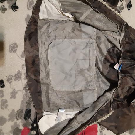 Chlapcenska vetrovka, adams,86