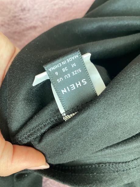 Čierny top s golierikom, m