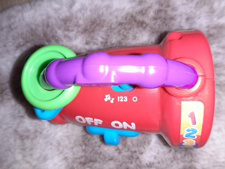 Veselá baterka fisher price, 