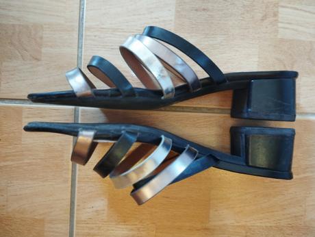 Remienkové našuchovačky, 39