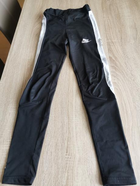 Tepláky, nike,134
