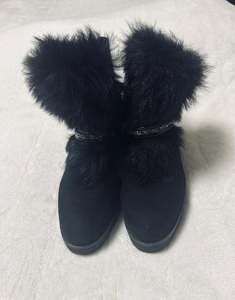 Kotníkové čižmičky na platforme zn. unisa, 40