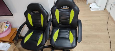 Predám písací stôl so stoličkou., 