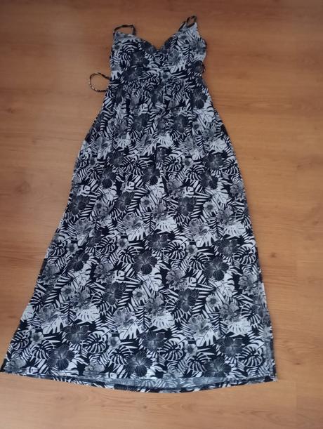 Šaty s/m, nkd