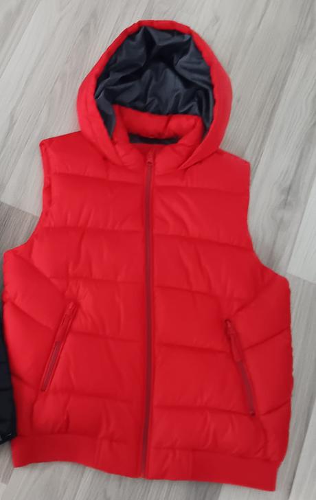 Chlapcenska vesta zn. zara, zara,140