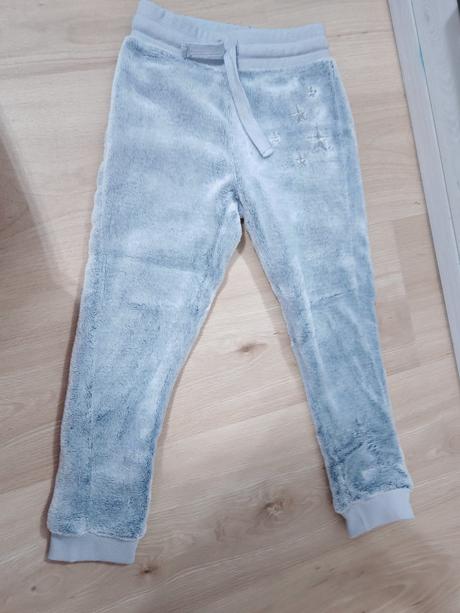 Vyteplene krásne sivé tepláčiky, na viac veľkostí, 