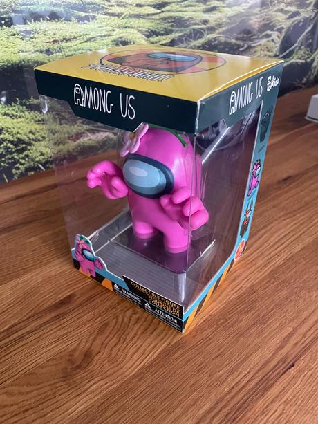 Zberateľská postavička among us, 