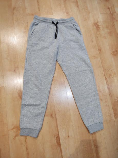 Tepláky, veľ. 140, f&f, f&f,140