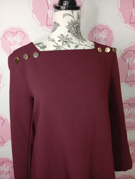 Bodové šaty so zlatými gombíkmi, 40