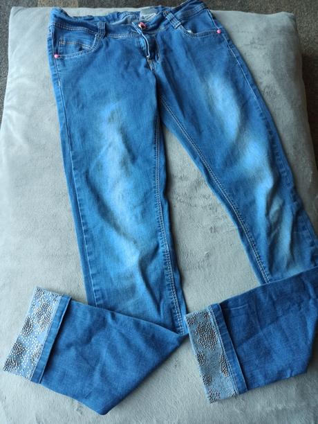 Rifle zdobené kamienkami, lusa,152