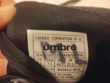 Tenisky halovky, umbro,40