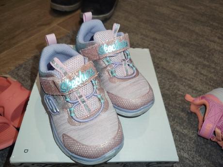 Balík topanociek veľkosť 23, adidas,22