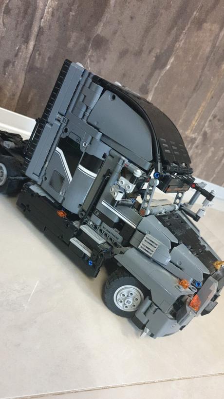 Lego  technik 42078 mack  nákladiak  top  stav, 