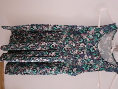 Letne kvietkovane dievcenske saty bez rukavov, h&m,140
