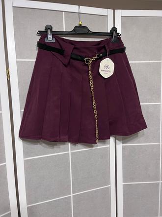 Bordova sukňa, m / s