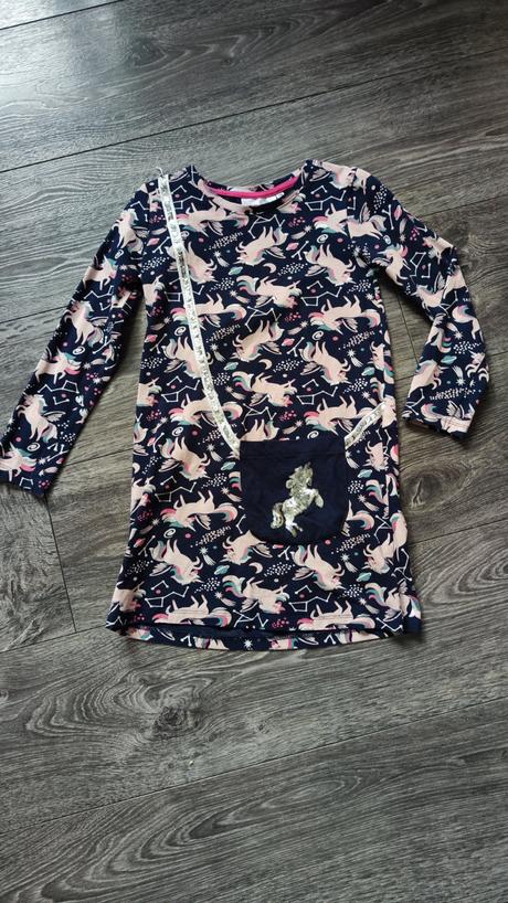 Šaty jednorožec, 116