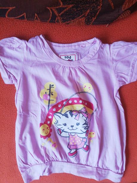 Tričká, 104