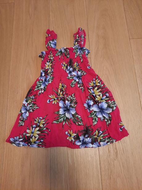 Ružové šatočky, 92