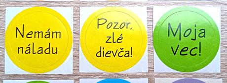 Nálepky,