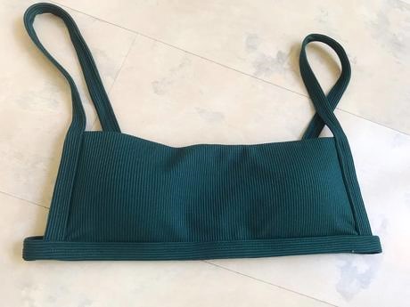 Zaujímavé plavky, 34