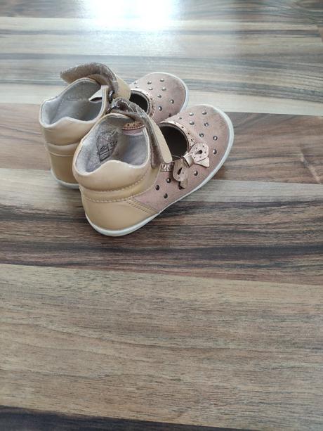 Topanky, bambulini,23