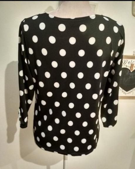 Bodkovaná blúzka, l