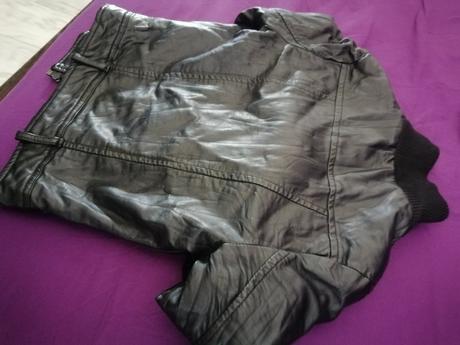 Koženková bunda, 128